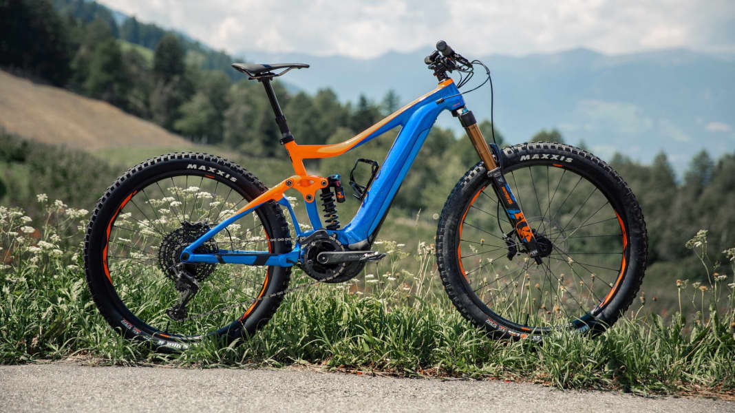 Voll auf Trail: Sportliche E-Fullys von Giant