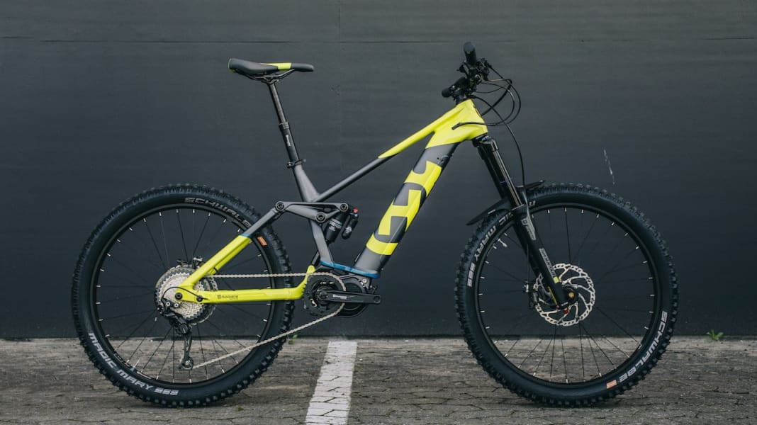 Husqvarna dreht auf: E-MTBs bis 200 Millimeter Federweg