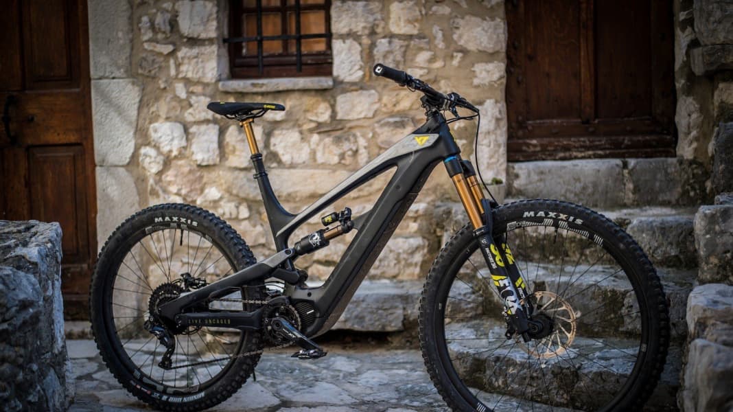 Lockmittel mit Bodenhaftung YT Decoy BIKE