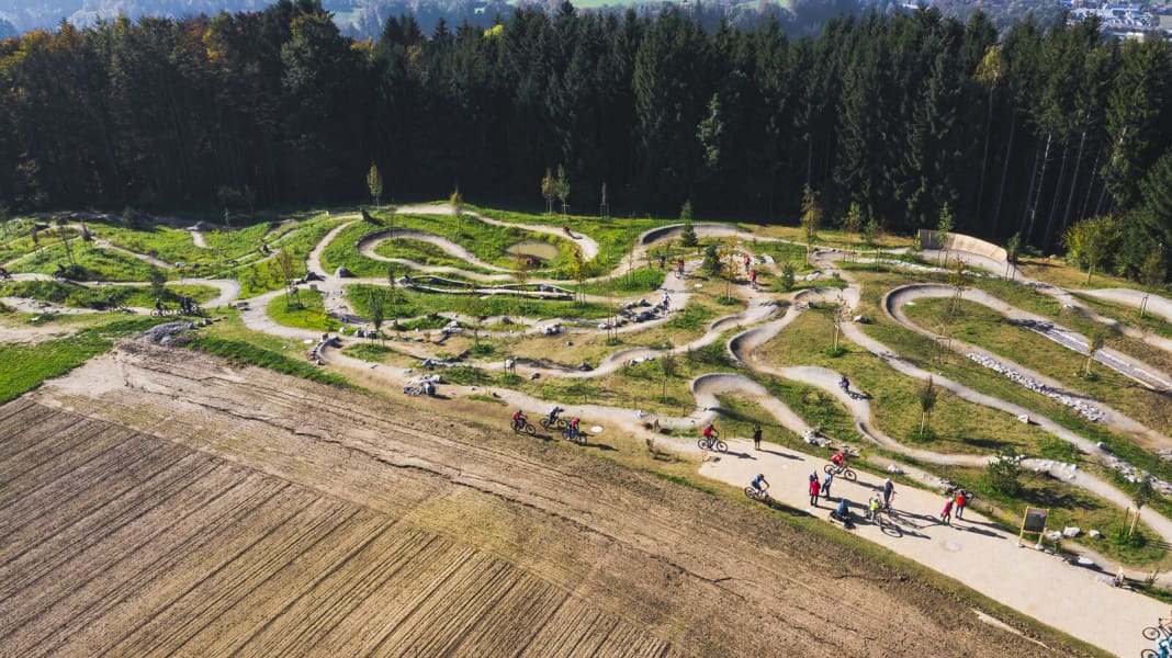 Swiss Bike Park: Der größte Biker-Spielplatz der Welt