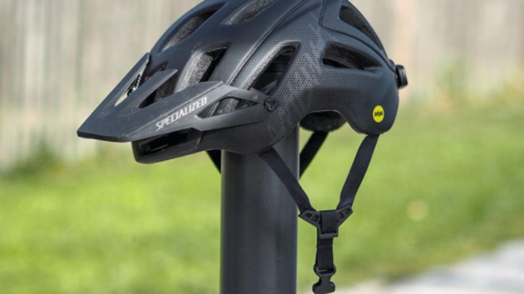 Schutzengel: Specialized Helm Ambush Angie