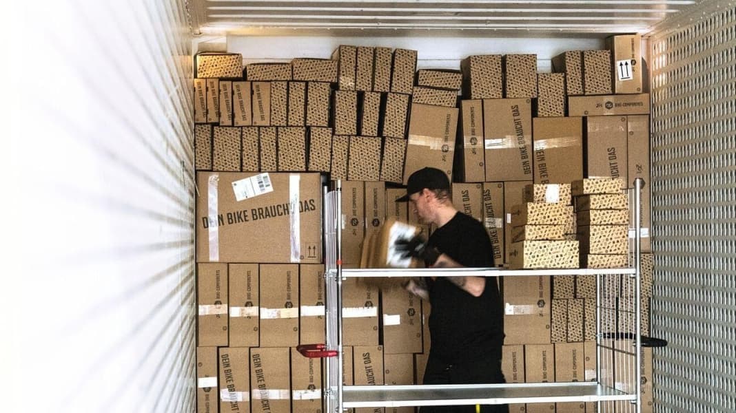 Plaudern und dehnen: Im Callcenter eines Onlinehändlers