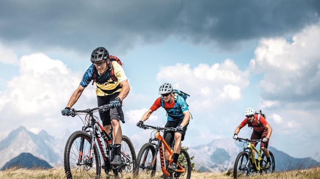 130-mm-Fullys im Test: Wer baut das beste Trailbike?