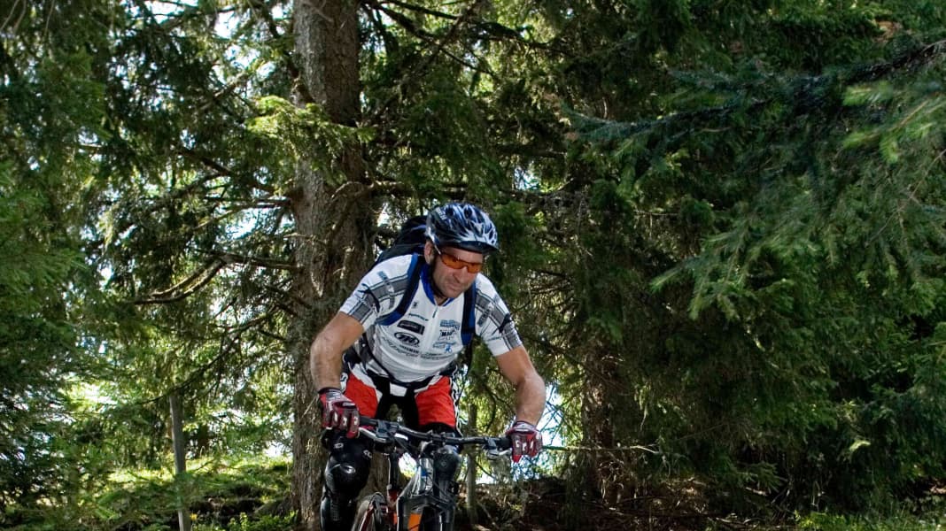 Fahrtechnik Special: Steil bergab