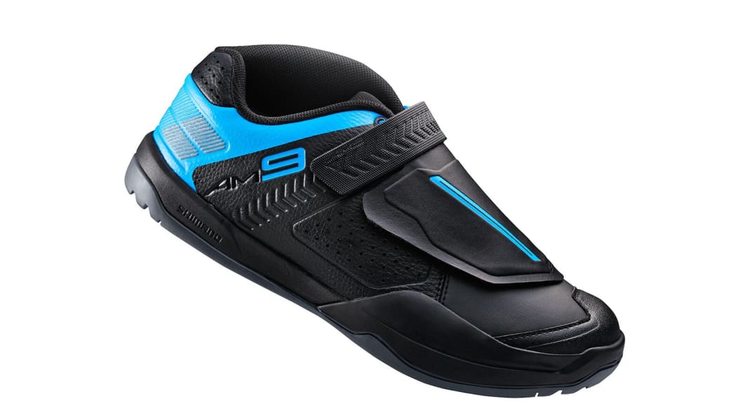 Shimano erweitert sein MTB-Schuh-Programm für 2016