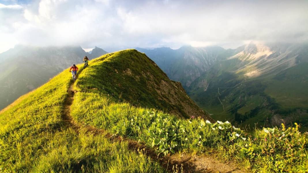 Alpen-Trails, die man gefahren haben muss!