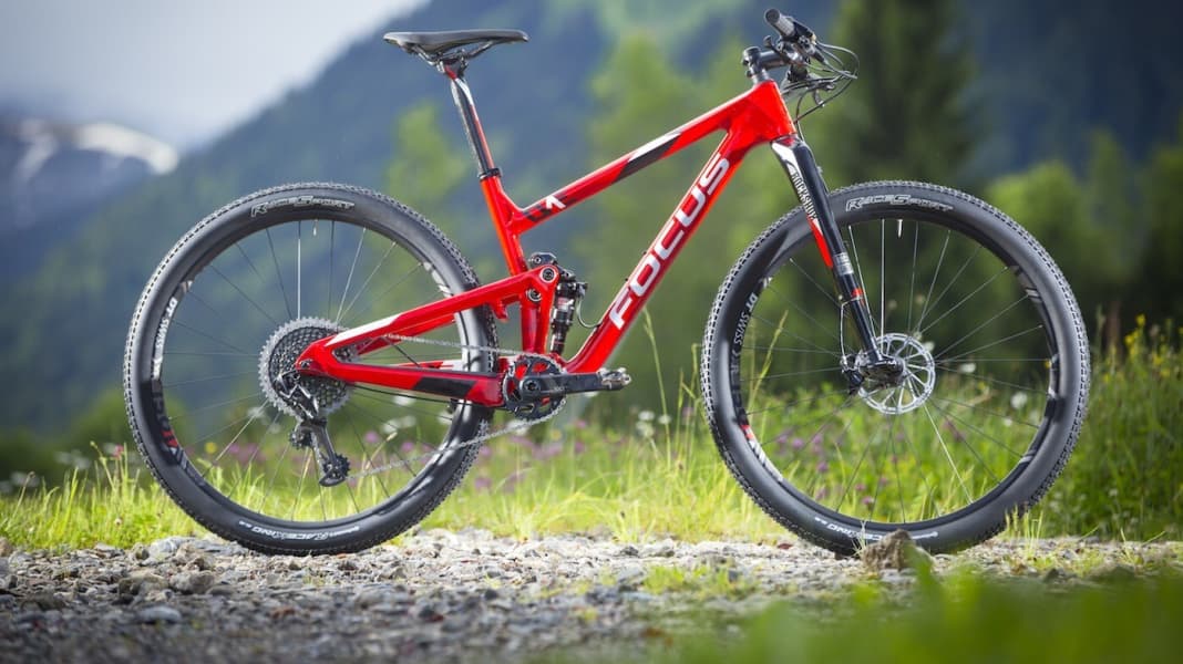 Focus prasentiert neues All Mountain und Race Fully BIKE