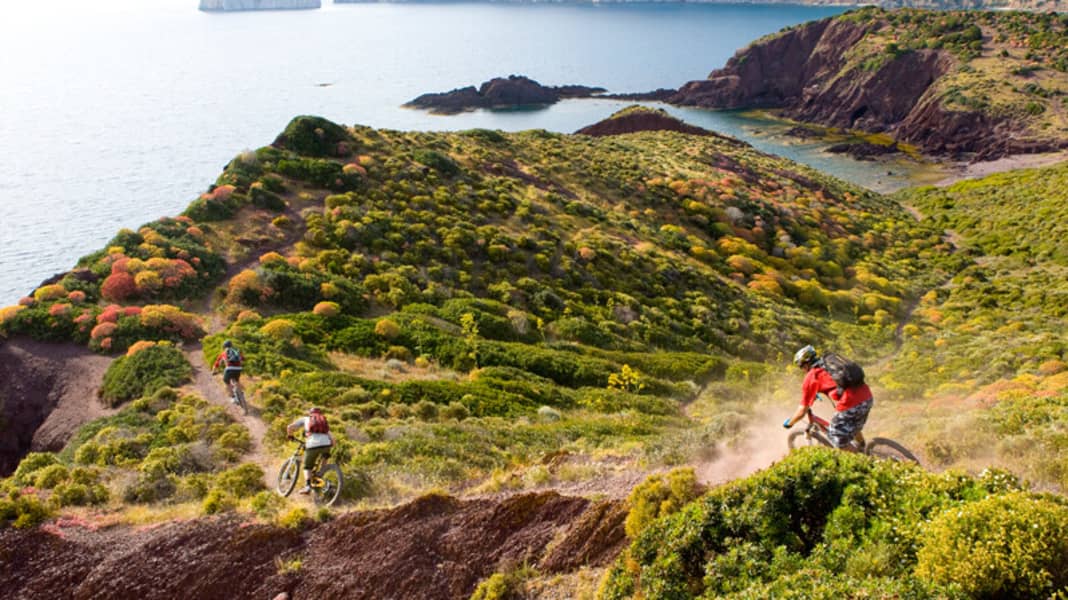 Mountainbiken bis zum Strand in Sardinien
