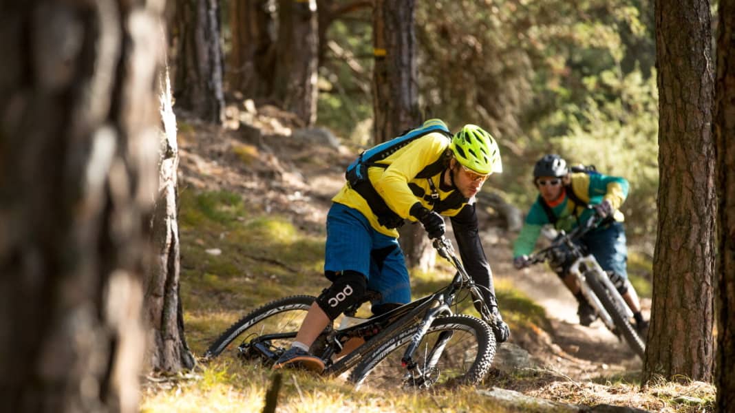 Federgabeln für Touren-Fullys im Test