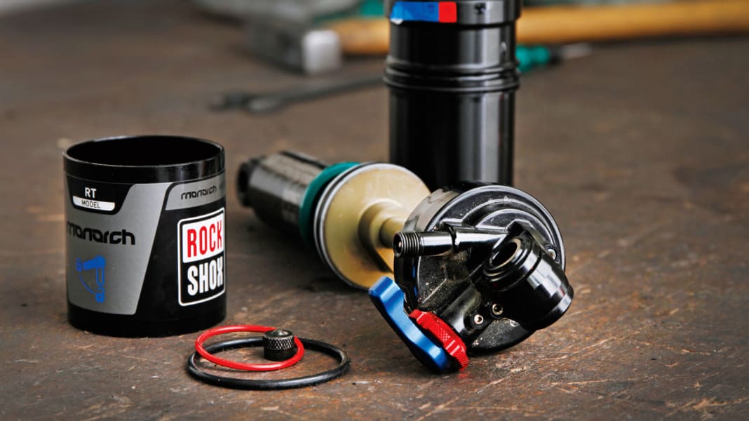 Rockshox monarch debonair deals upgrade