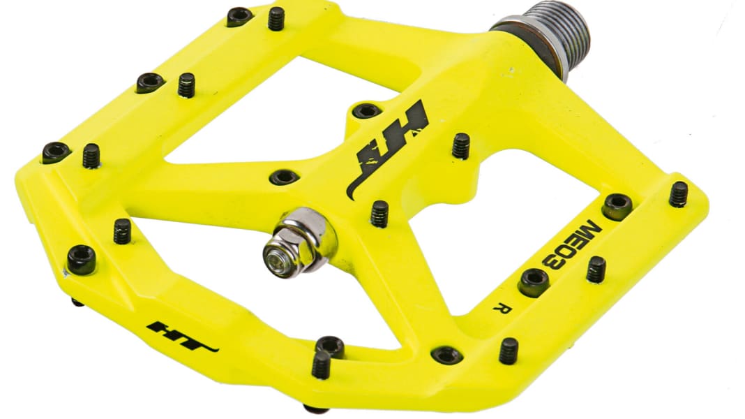 Mehr Sicherheit: 6 Flat Pedals im Test