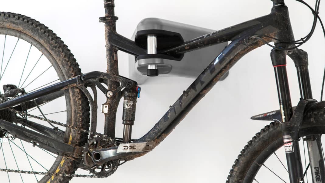 Zuhause oder im Büro das Bike sicher am Haken