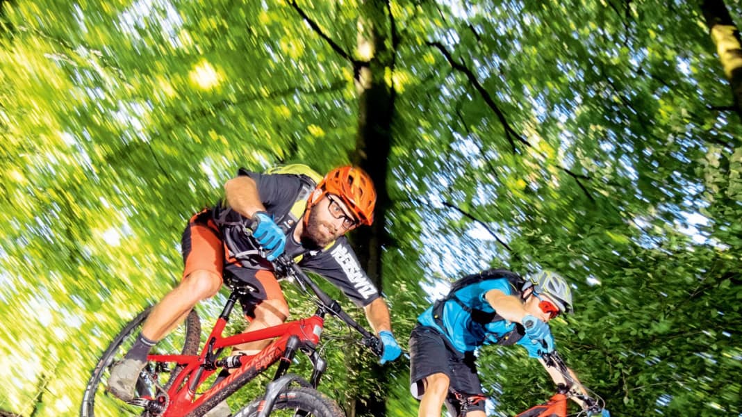 Santa Cruz Hightower gegen YT Industries Jeffsy CF Pro