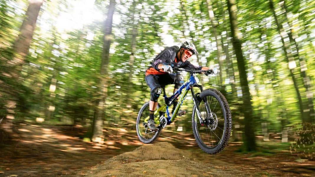 Enduro: Corratec XTB 175 Y mit "10-Hz"-Technik im Test