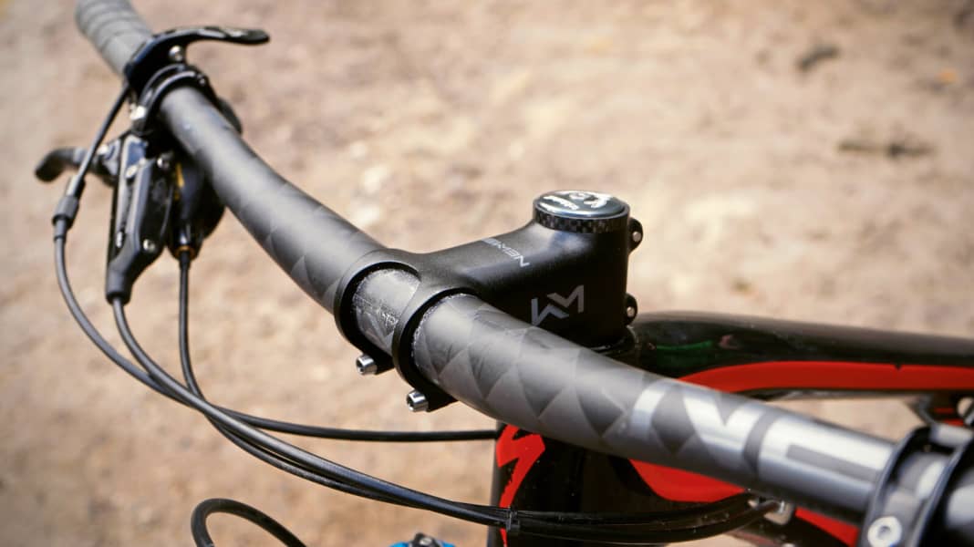 Leichtgewicht: Newmen MTB-Lenker und Vorbau im Test