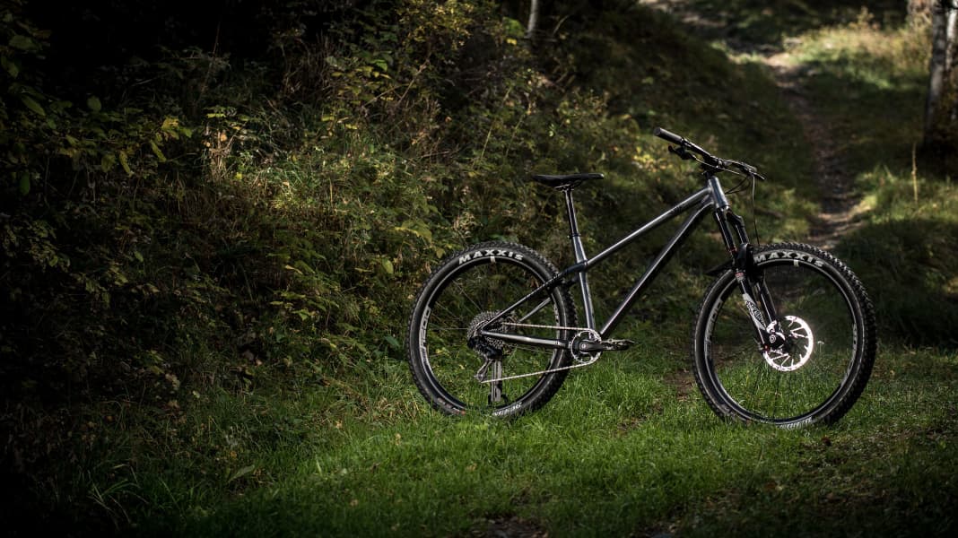 Vorne fluffig, hinten hart: Commençal Meta HT AM 2018