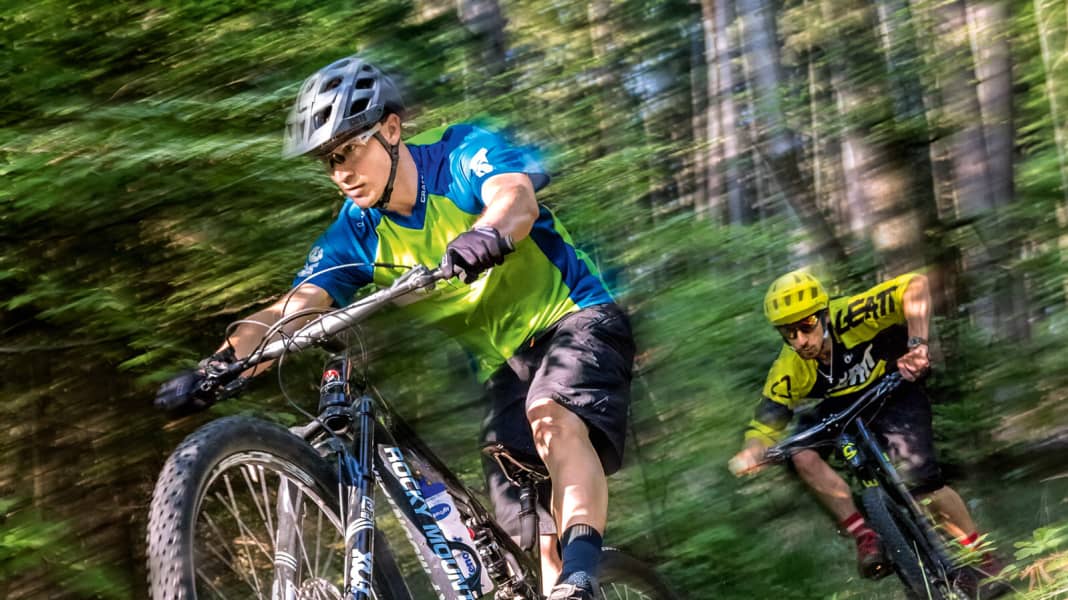 Trailtuning ab Werk: 2 frisierte Race-Fullys im Test