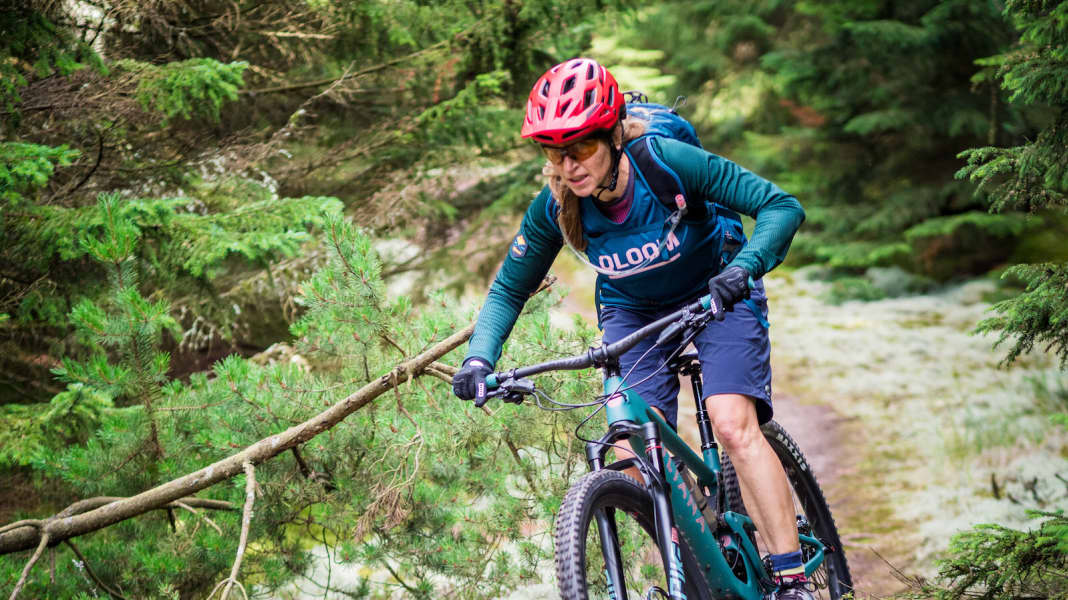 Mehr Spielraum für Frauen: das neue Juliana-Trailbike