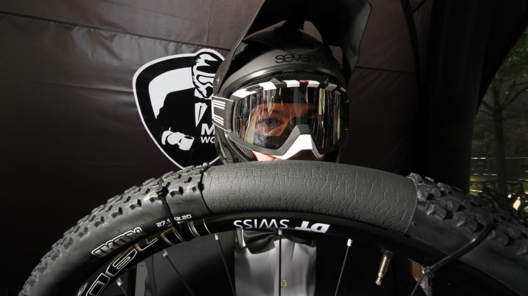 Nie mehr platt dank Schaum im Reifen?