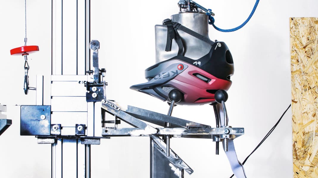 Helm-Test: Wie gut schützen MIPS und Co?
