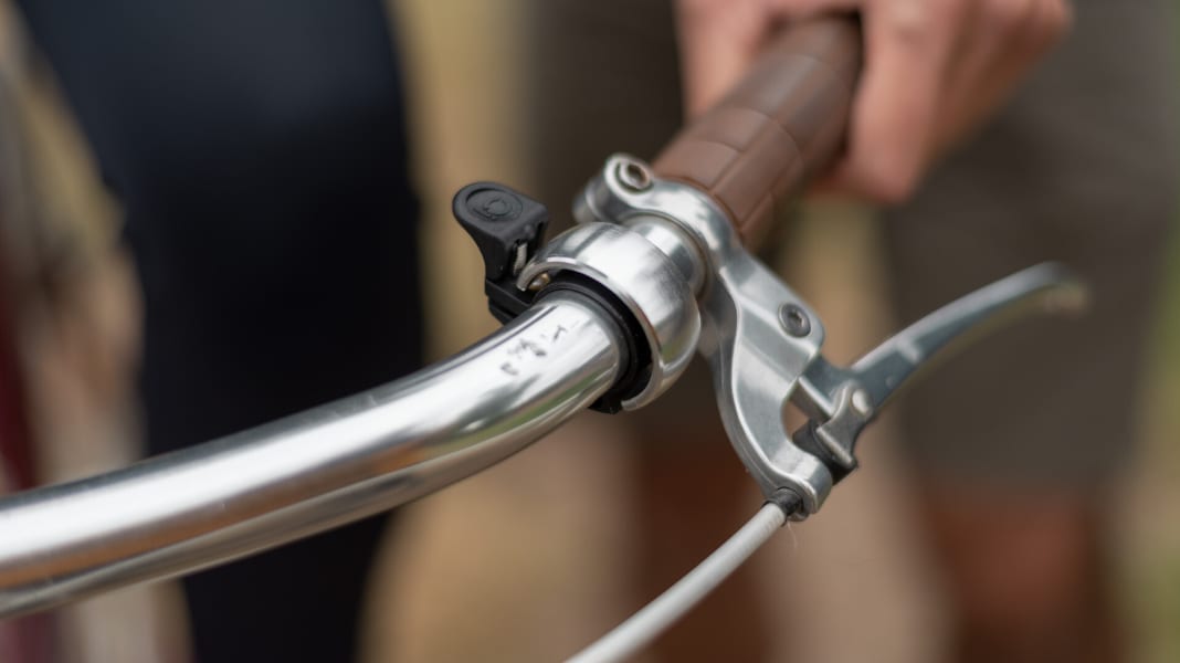 Knog Oi Classic: Lautstarke Bike-Klingel in schlankem Design