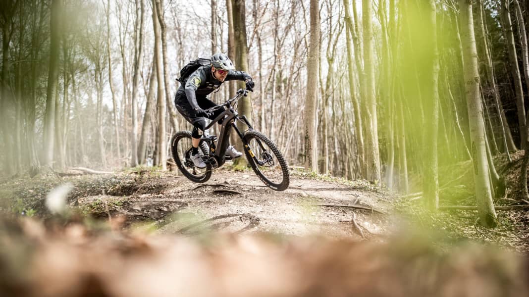 E-MTB Fahrwerk: Wie viel Federweg brauche ich beim E-Bike?