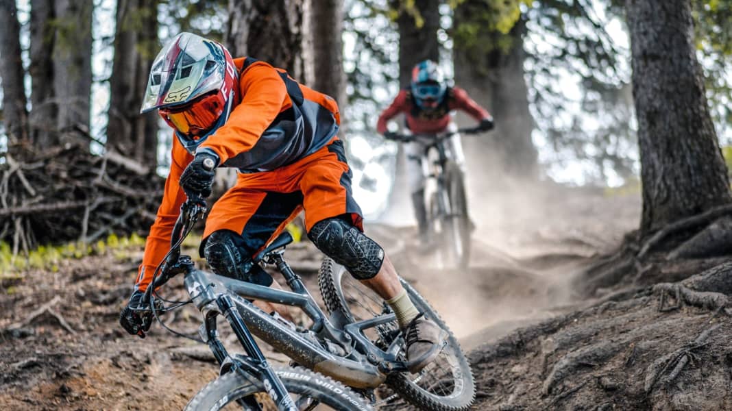 Enduro-Duell: Nukeproof Giga 275 Elite vs YT Capra Core 4