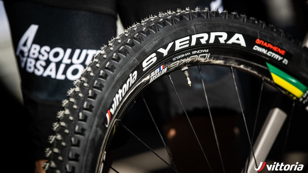 Syerra: Vittorias neuer Down-Country-Reifen