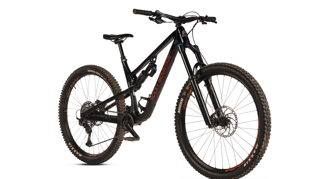 Altitude 70 store