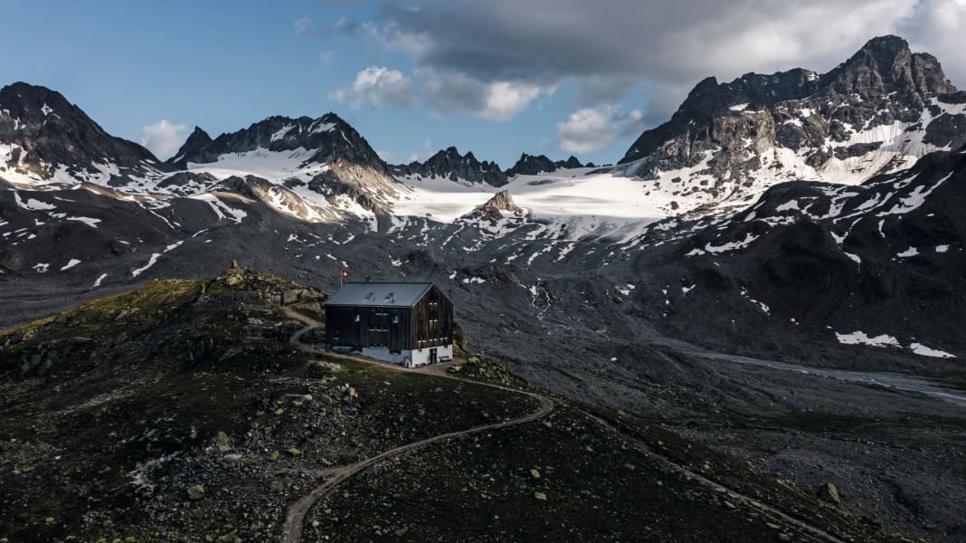 Hoch über Davos: 2-tägige E-MTB-Tour zur Kesch-Hütte