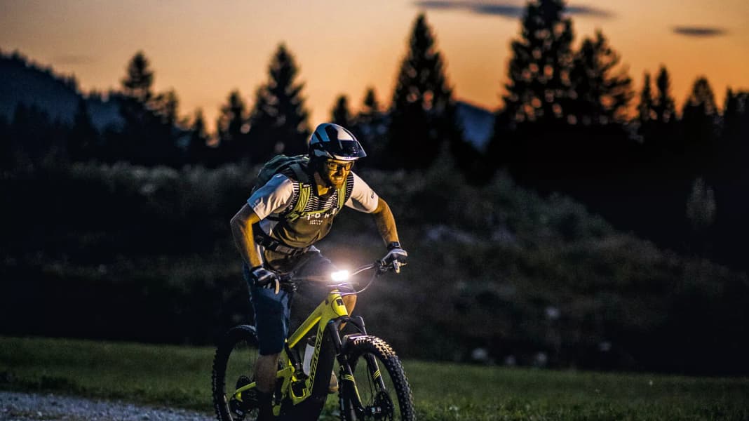 E-Bike Beleuchtung - Lightshow für die Trails und den Alltag