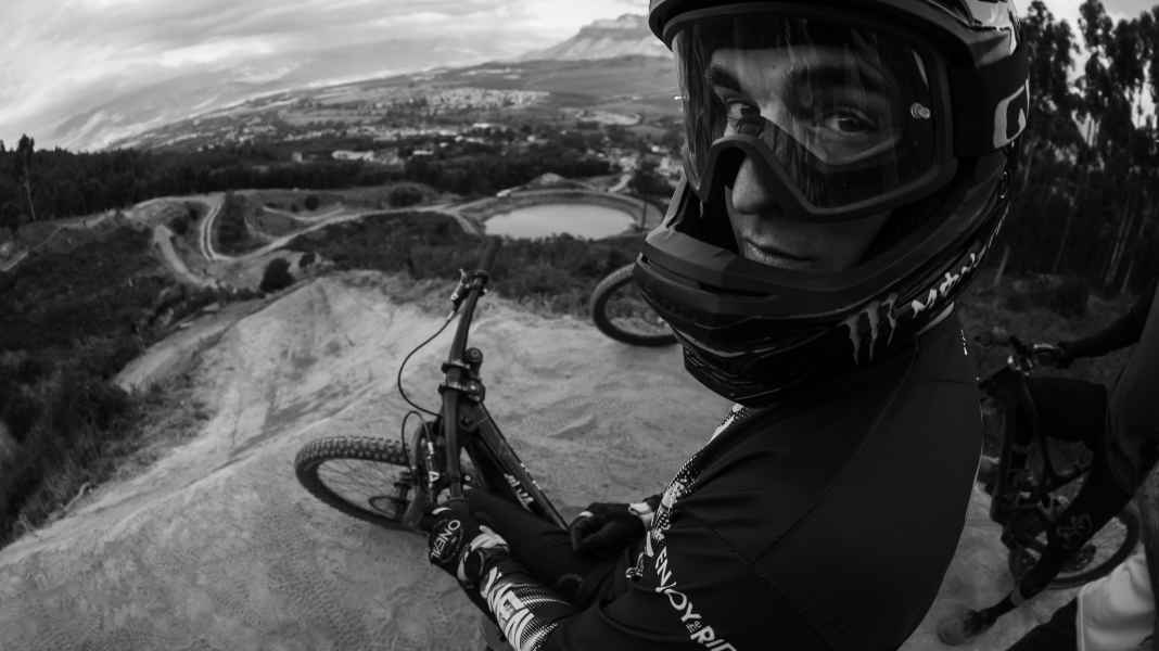 Adolf Silva nach Horror-Crash: Youtube-Serie zeigt „Road to Recovery“ nach Rampage-Drama