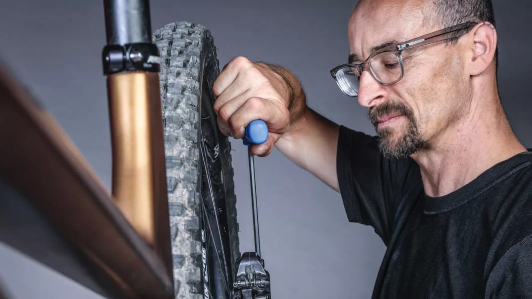 Bremsen-Workshop: Schnelle Hilfe bei schleifenden Scheibenbremsen