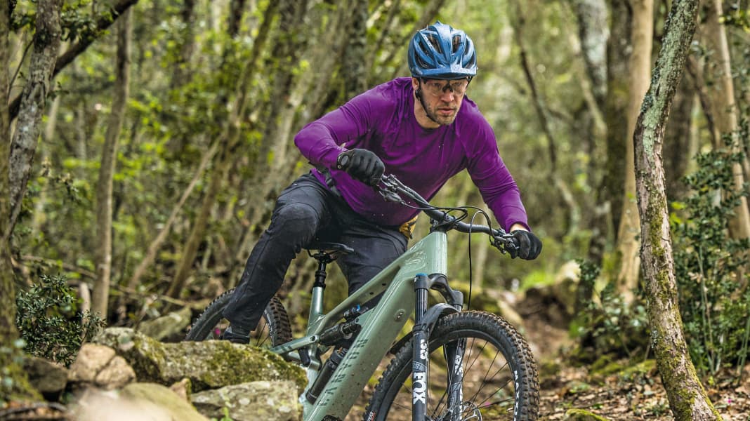 Test Canyon Strive:On CFR: Ein Enduro unter Stark-Strom
