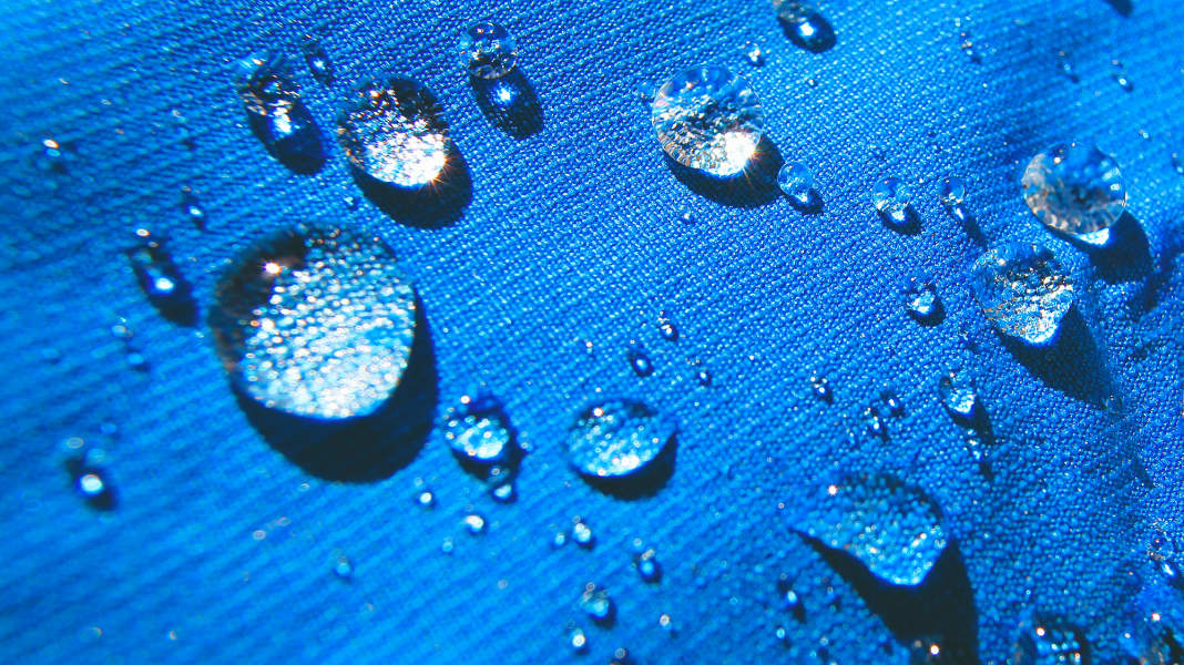 Jacke imprägnieren?: So bleiben Regenjacken dicht im Herbst und Winter