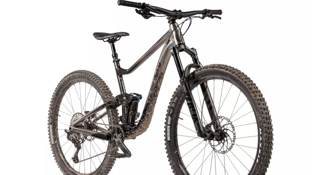 FREERIDE Trailbike Test 2022 Liv Intrigue 1 for ladies only BIKE