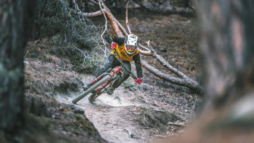 Edel-Enduros 2023: Transition Patrol Mullet CF GX im Test