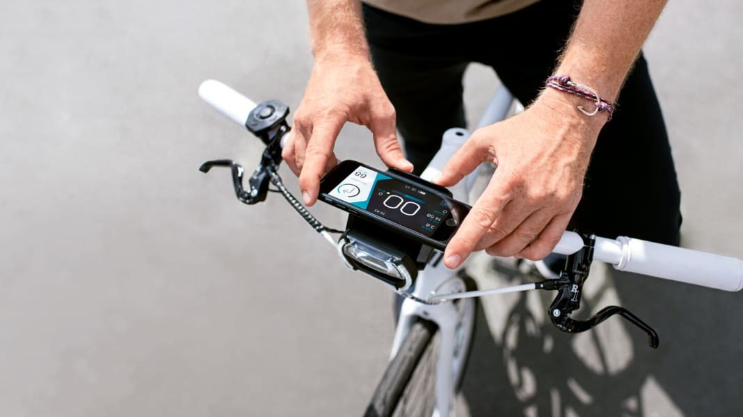 Handyhalterungen fürs Fahrrad: Wegweiser am Fahrrad-Lenker