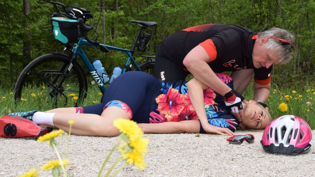 Erste Hilfe beim Radfahren: Beherztes Handeln rettet Leben