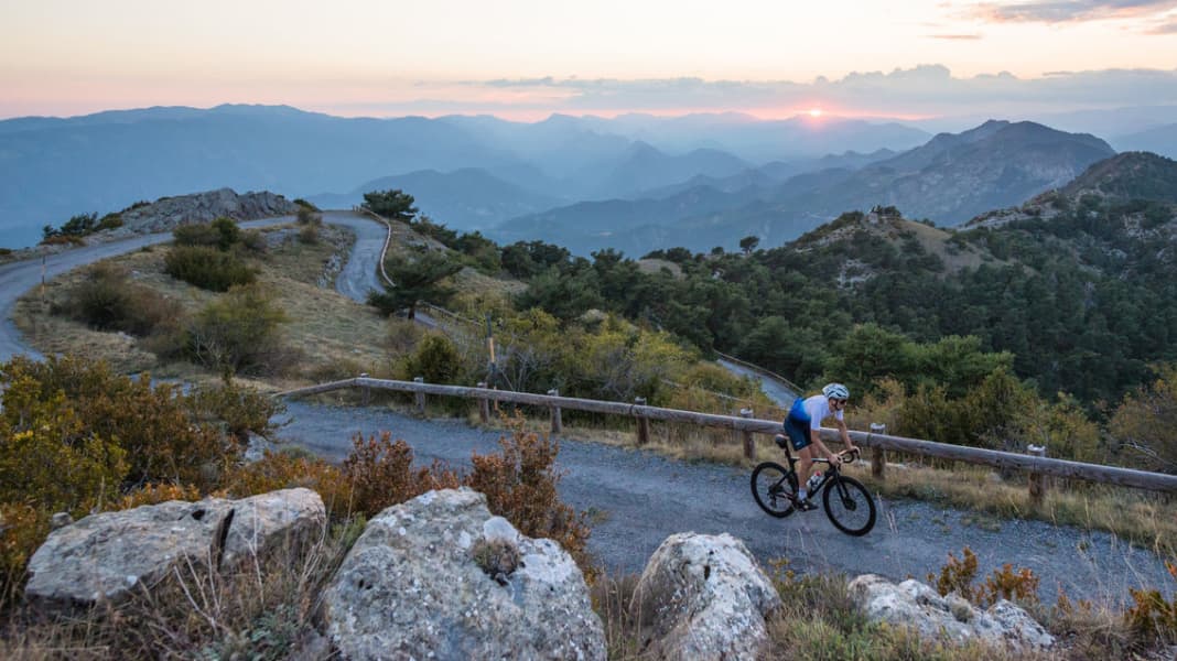 Reise Frankreich: Rennradtouren an der Côte d'Azur – Traumtouren von Nizza in die Ausläufer der Seealpen
