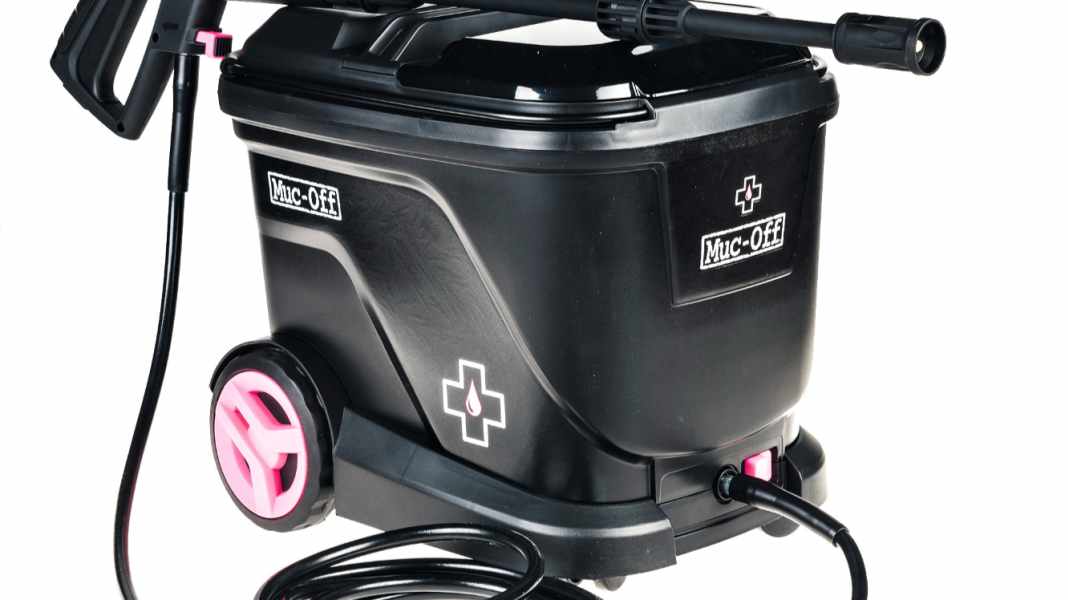 Muc-Off Pressure Washer: Hochdruckreiniger mit großem Tank im Test