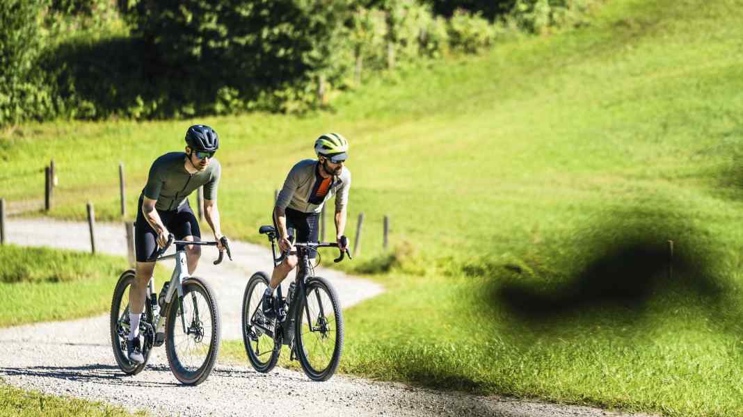 Reduzierte Gravelbikes: Räder von Cube, Rose & Specialized im Angebot