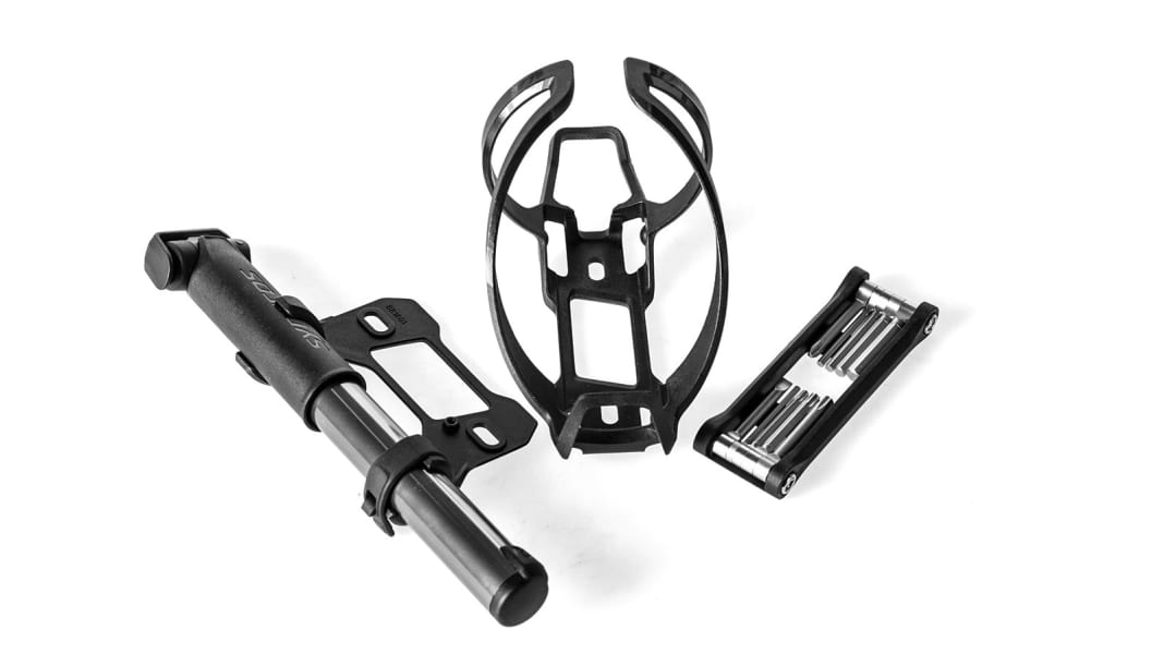 Test 2018: Syncros Mehrzweck-Halter fürs Rennrad - Syncros Halter für Flasche, mit Minitool/Pumpe im Test
