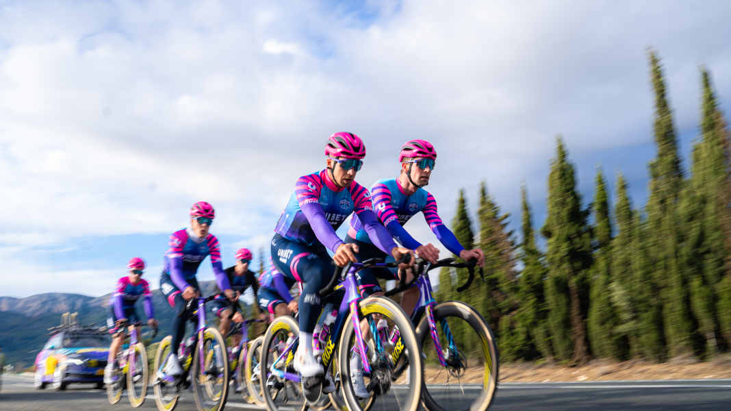 Team Unibet Rose Rockets: Drei YouTuber wollen zur Tour de France
