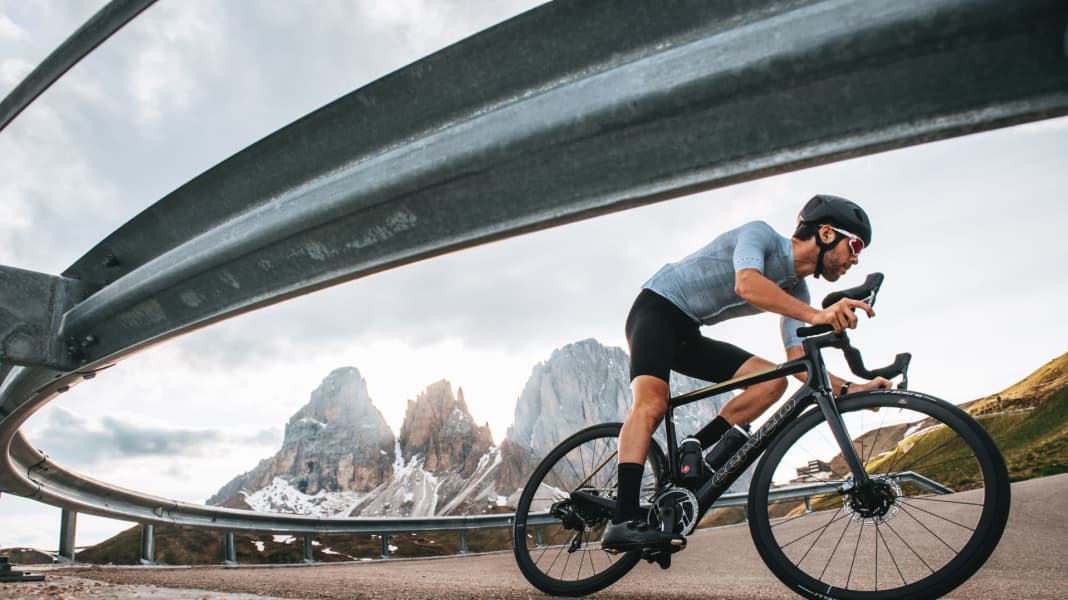 Das neue Cerv lo R5 Mehr als ein Update f rs Wettkampf Rennrad