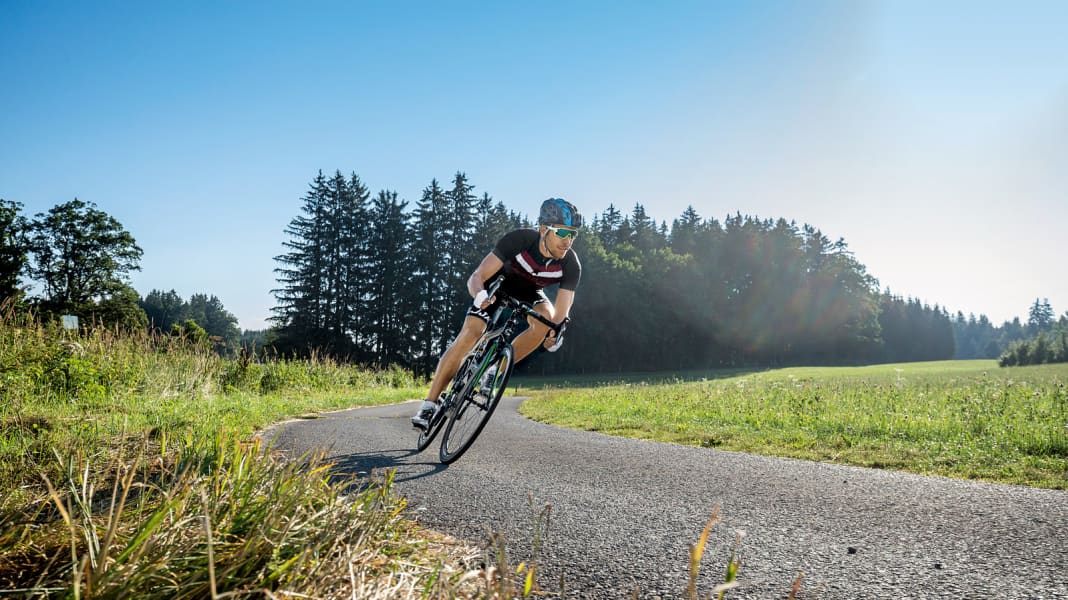 Turbo-Rennradtraining für den Saisonstart - So werden Sie in 4 Wochen fit für die Rennrad-Saison
