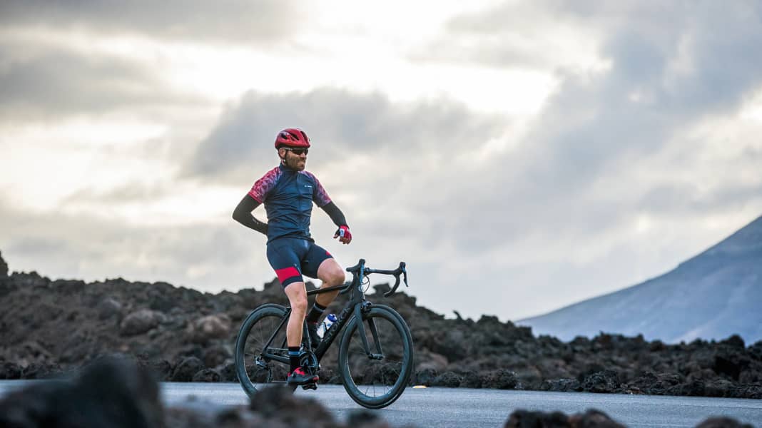 Die 10 besten Übungen gegen Rückenschmerzen beim Rennradfahren