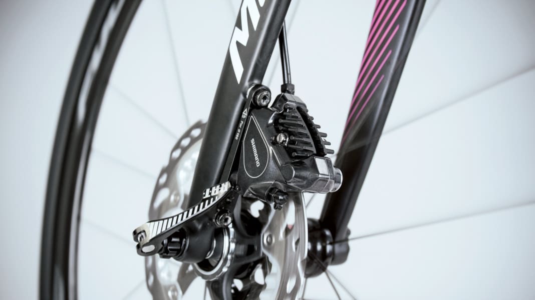 Werkstatt: Einstellung und Wartung von Flatmount-Bremsen - So stellen Sie Flatmount-Bremsen am Rennrad richtig ein