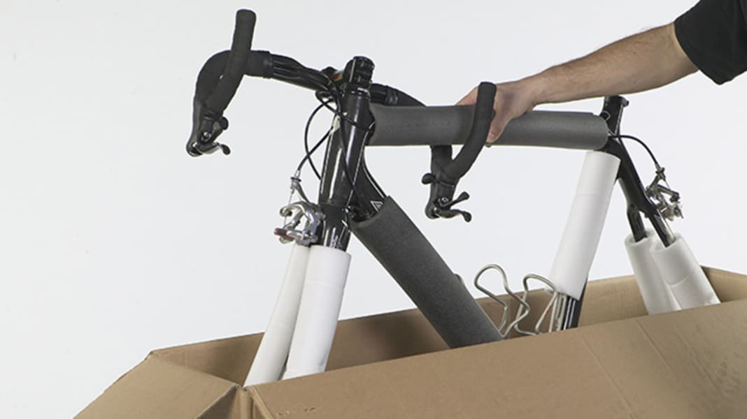 Rennrad im Flugzeug mitnehmen - Rennräder fürs Trainingslager flugtauglich verpackt
