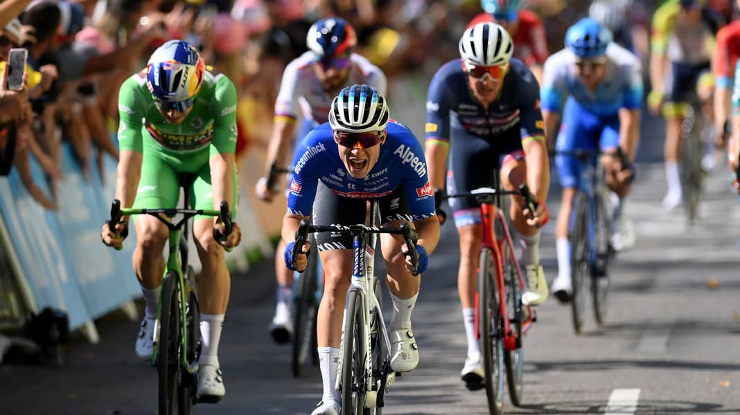 Philipsen gewinnt 15. Etappe der Tour - Schreckmoment für Vingegaard